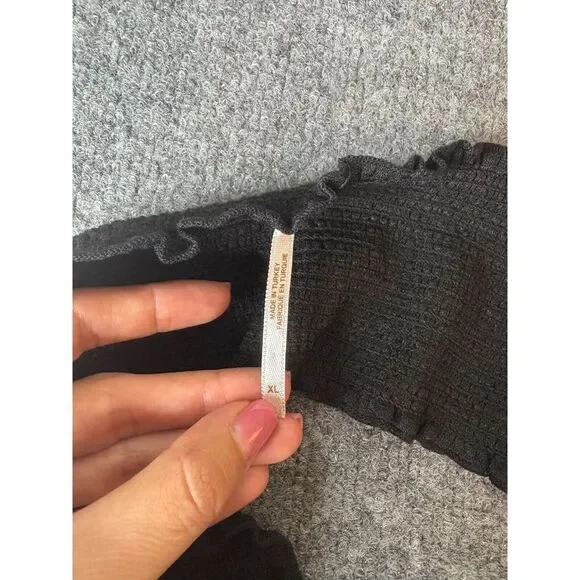 Free People Halter Top Women XL Black Feminine Delicate Summer Low Back Tank - Picture 8 of 8